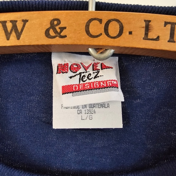 *NWOT* - Vintage Chicago Bulls - 1995 Warner Bros. - Novel Teez T-shirt (Large) - Picture 2 of 10